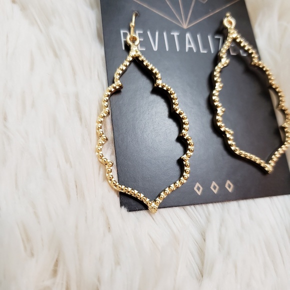 Open Moroccan Style Earrings - Picture 6 of 7